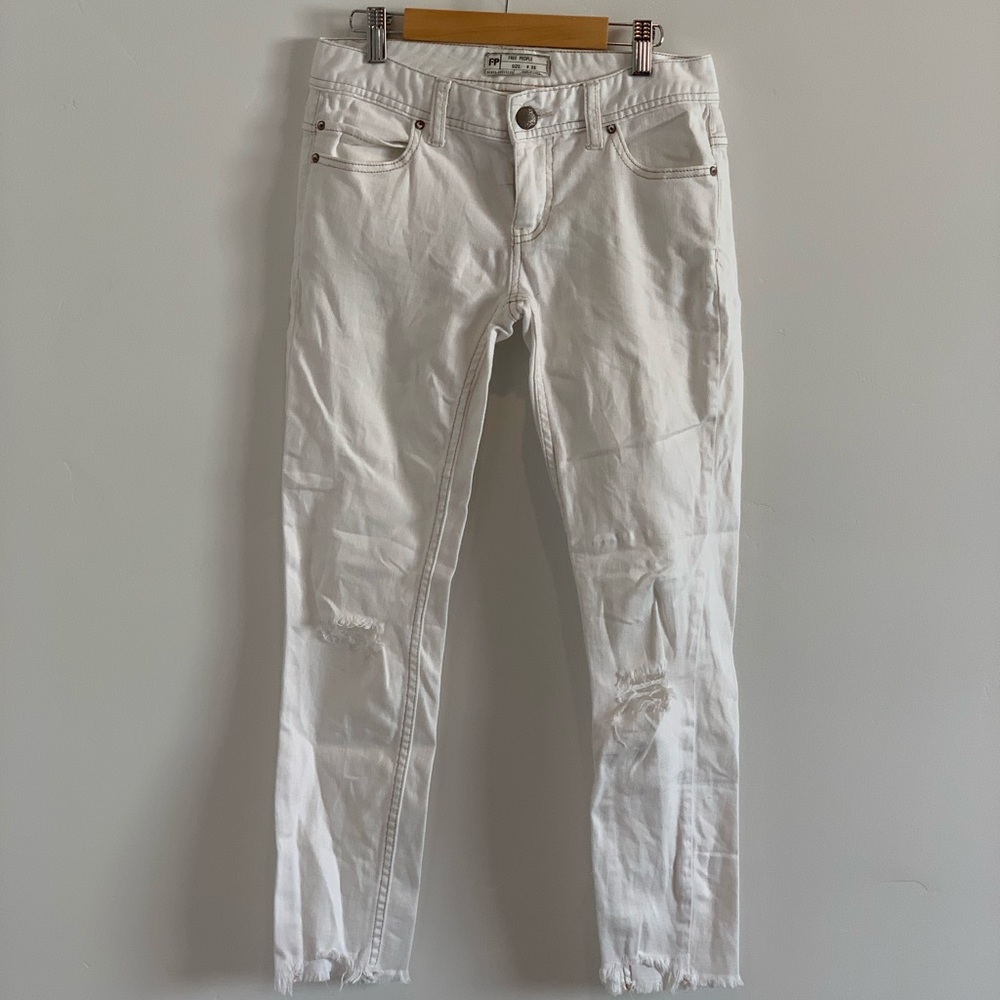Free People White Distressed Jeans 25